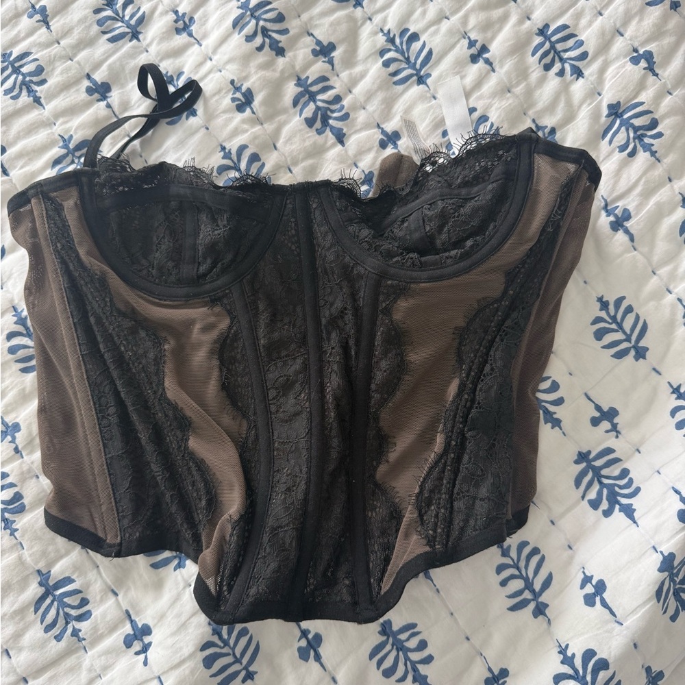 Elegant Black Lace Bustier
